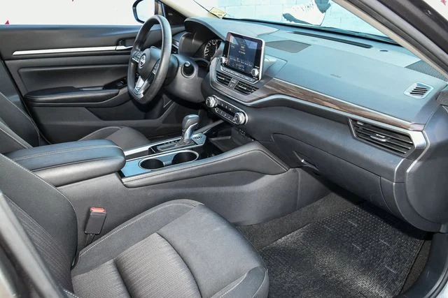 Used 2024 Gray Nissan 2.5 SV image 24