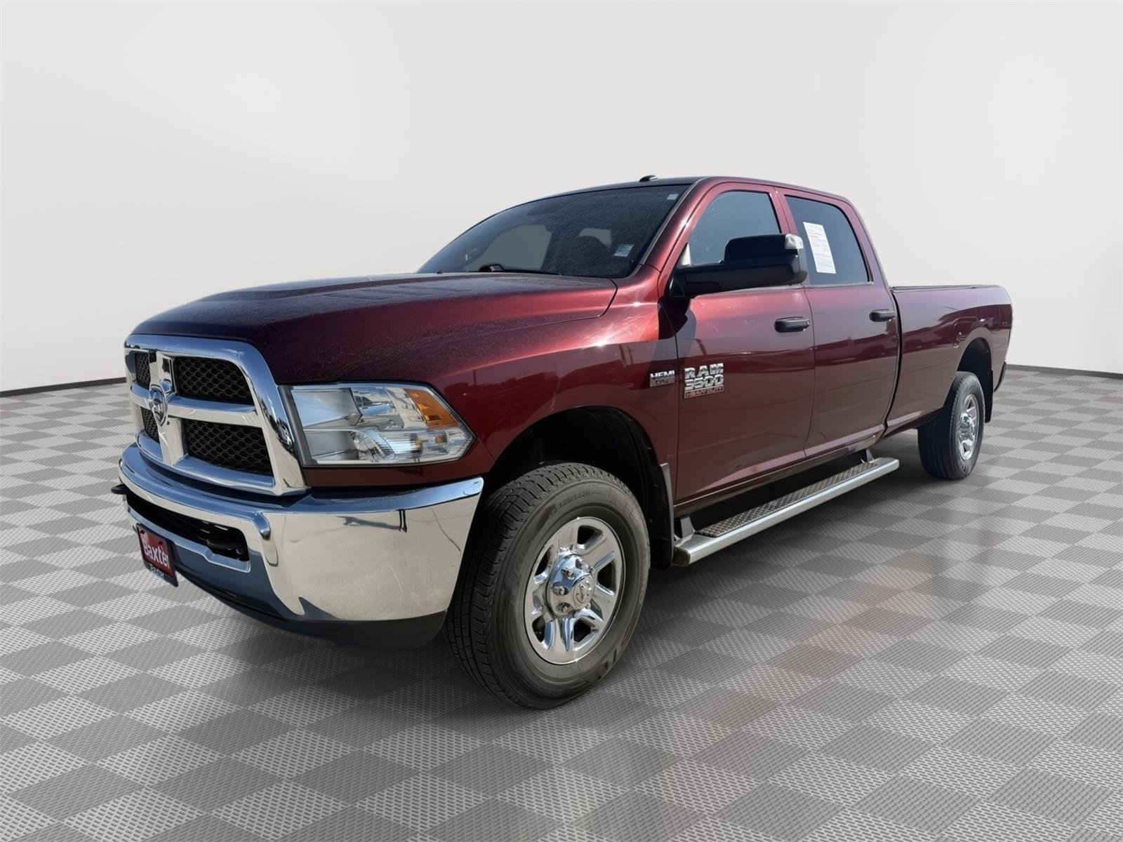 Used 2016 Delmonico Red Pearlcoat Ram Tradesman image 5
