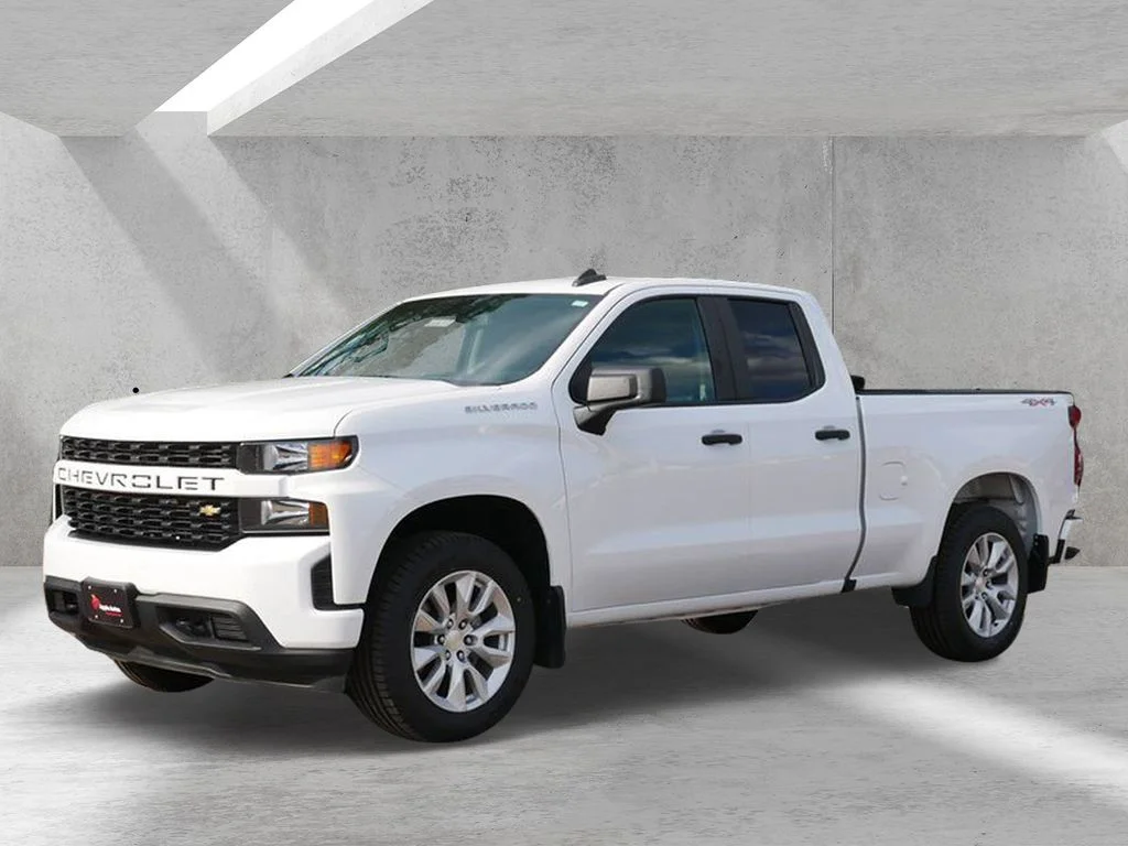 Used 2019 White Chevrolet Custom image 6