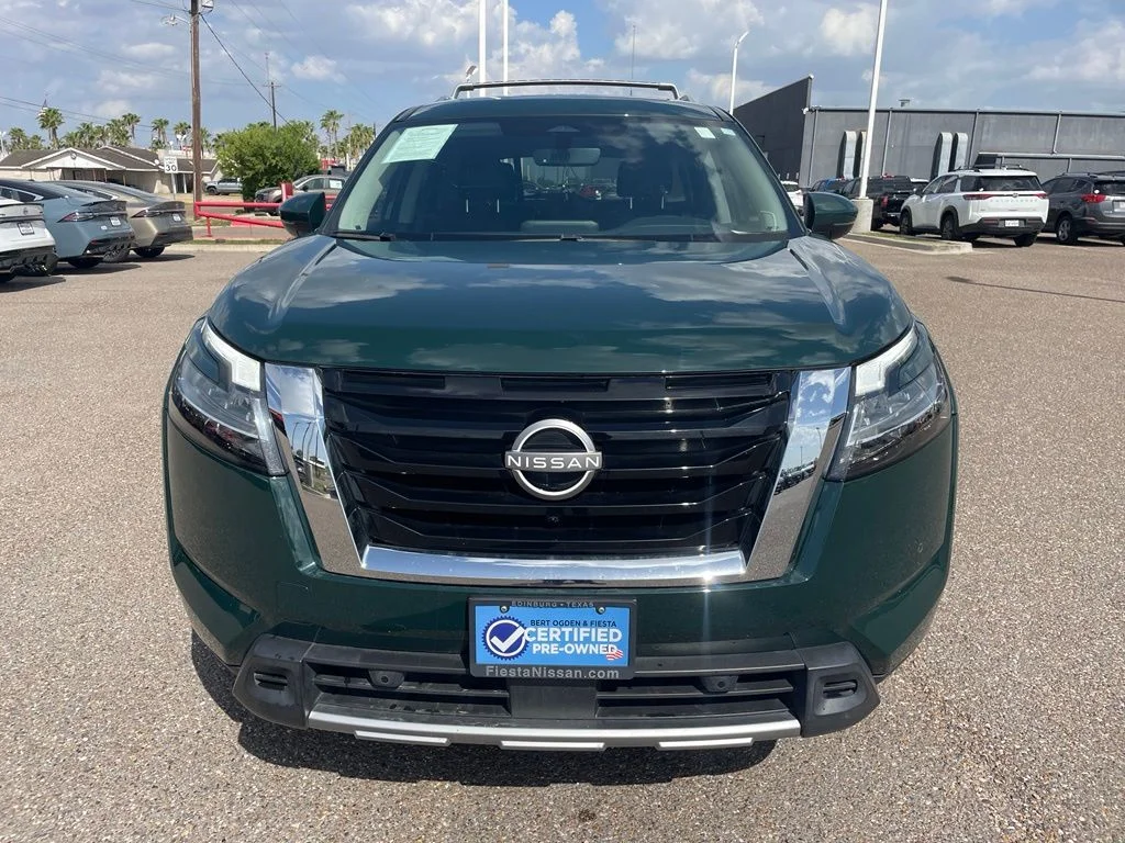Used 2024 Black Nissan SL image 2
