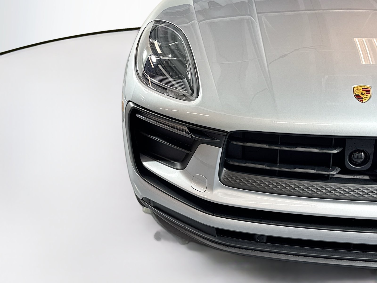 Used 2026 Dolomite Silver Metallic Porsche  image 28