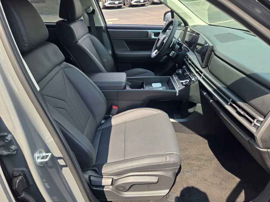 New 2026 Gray Hyundai SEL image 6