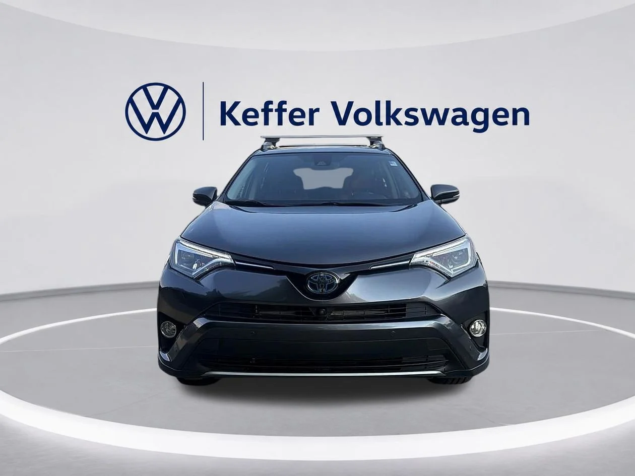Used 2016 Gray Toyota Limited image 8