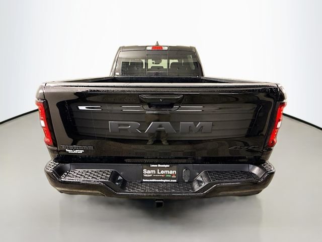 New 2026 Diamond Black Crystal Pearl-Coat Exterior Paint RAM Big Horn/Lone Star image 6