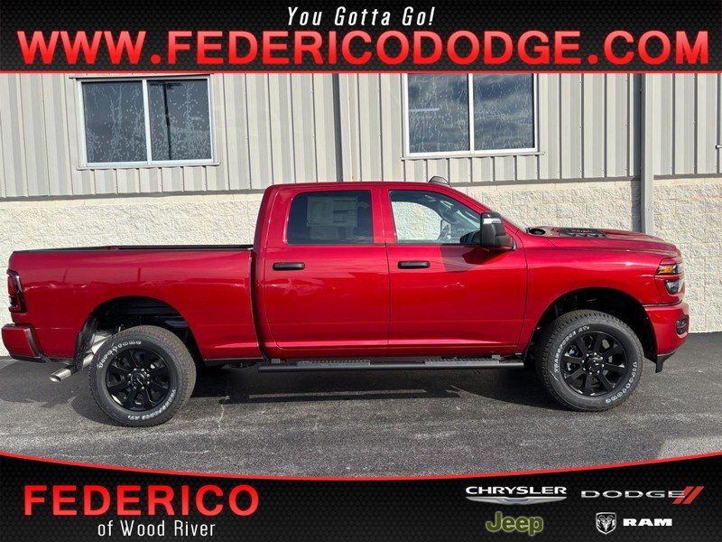 New 2026 Molten Red Pearl-Coat Exterior Paint RAM Black Express 4x4 image 1