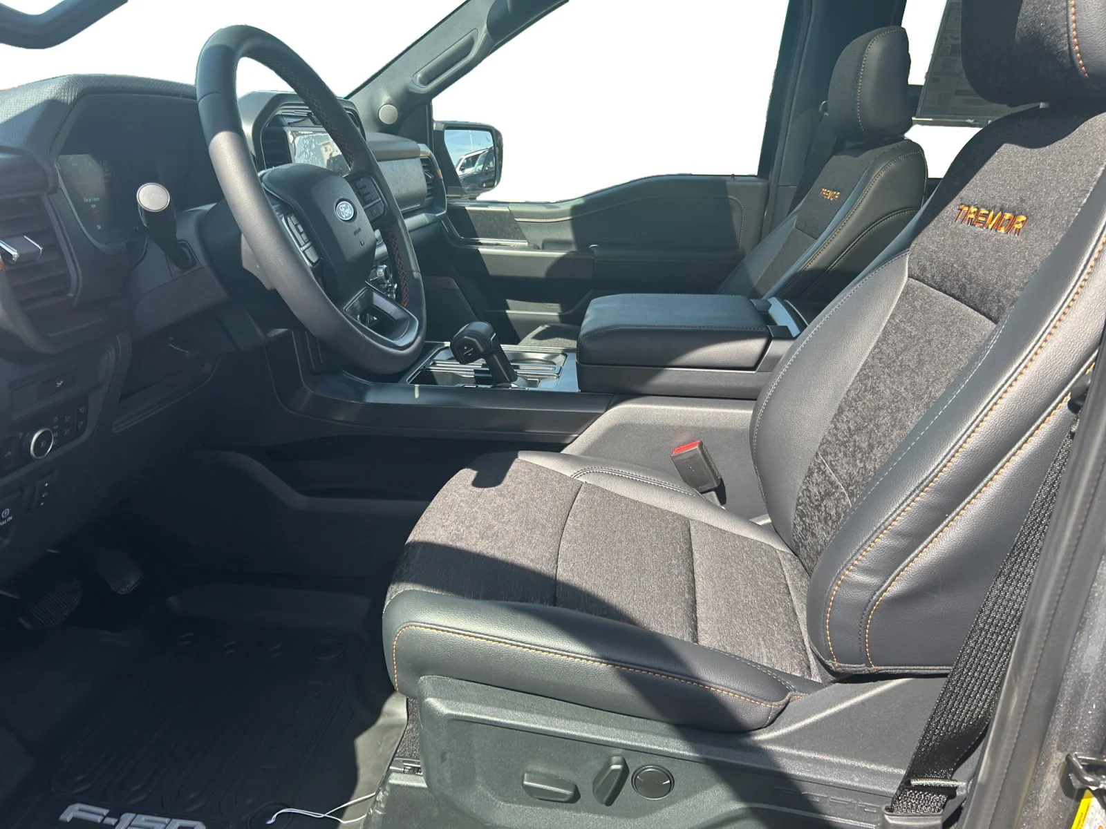 New 2026 Carbonized Grey Metallic Ford Tremor image 14