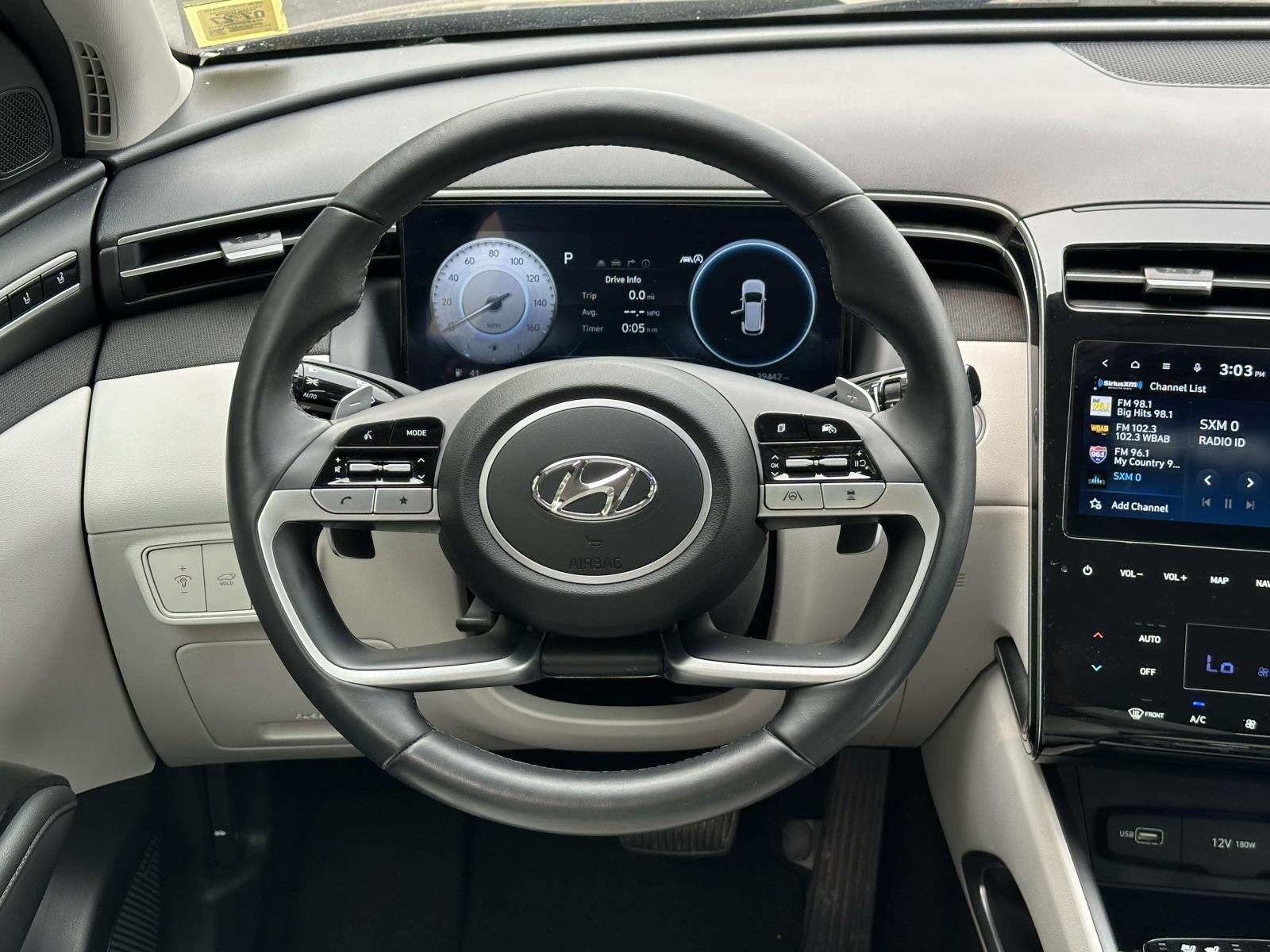 Used 2023 Black Hyundai Limited image 13