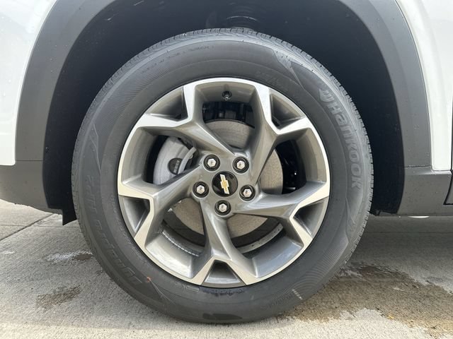 2026 Chevrolet Trax LT - Photo 11