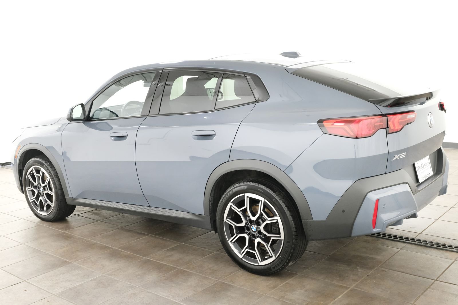 Certified Used 2025 Storm Bay Metallic BMW xDrive28i image 3