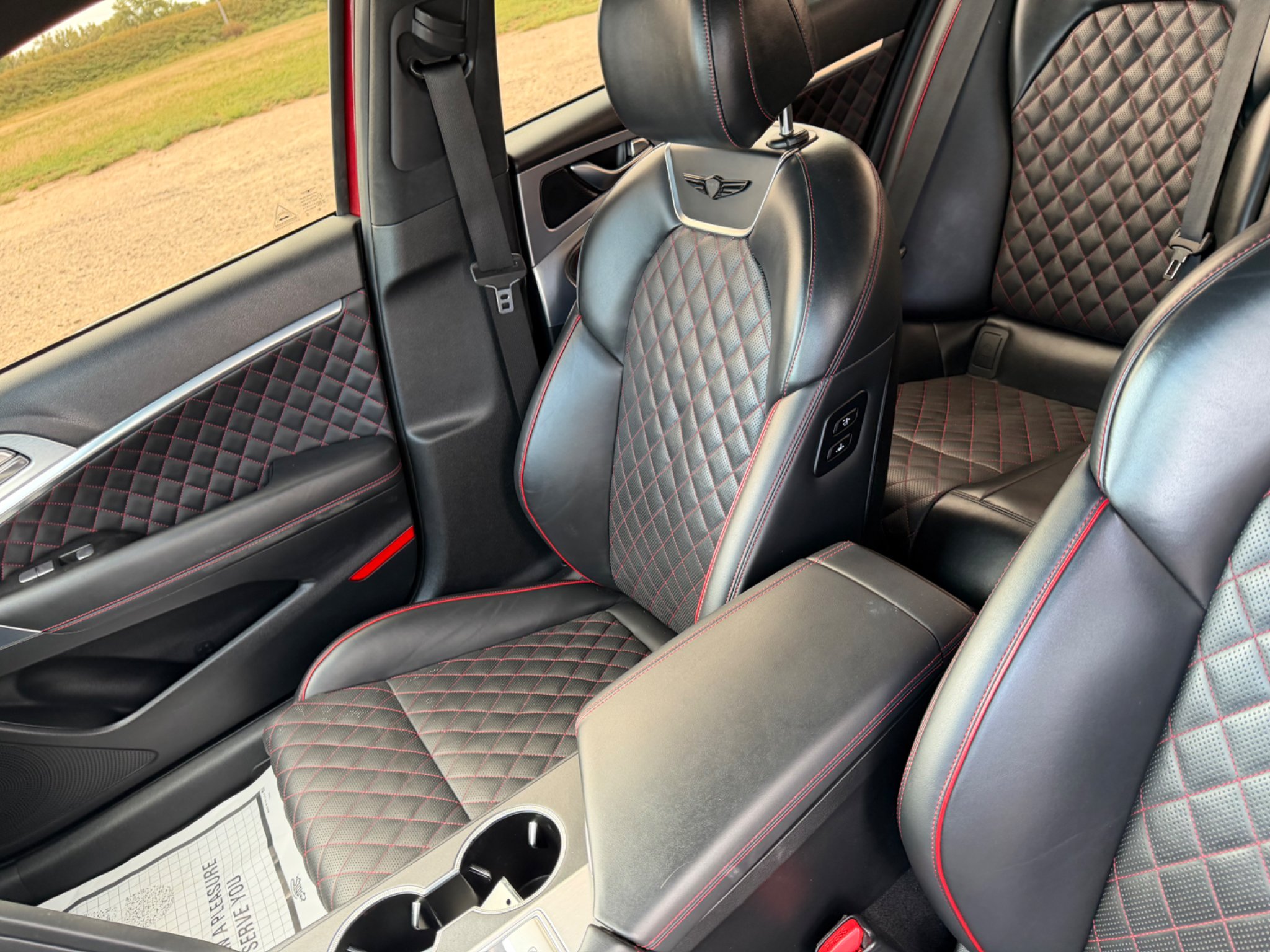 Used 2019 Havana Red Genesis 3.3T Advanced image 9