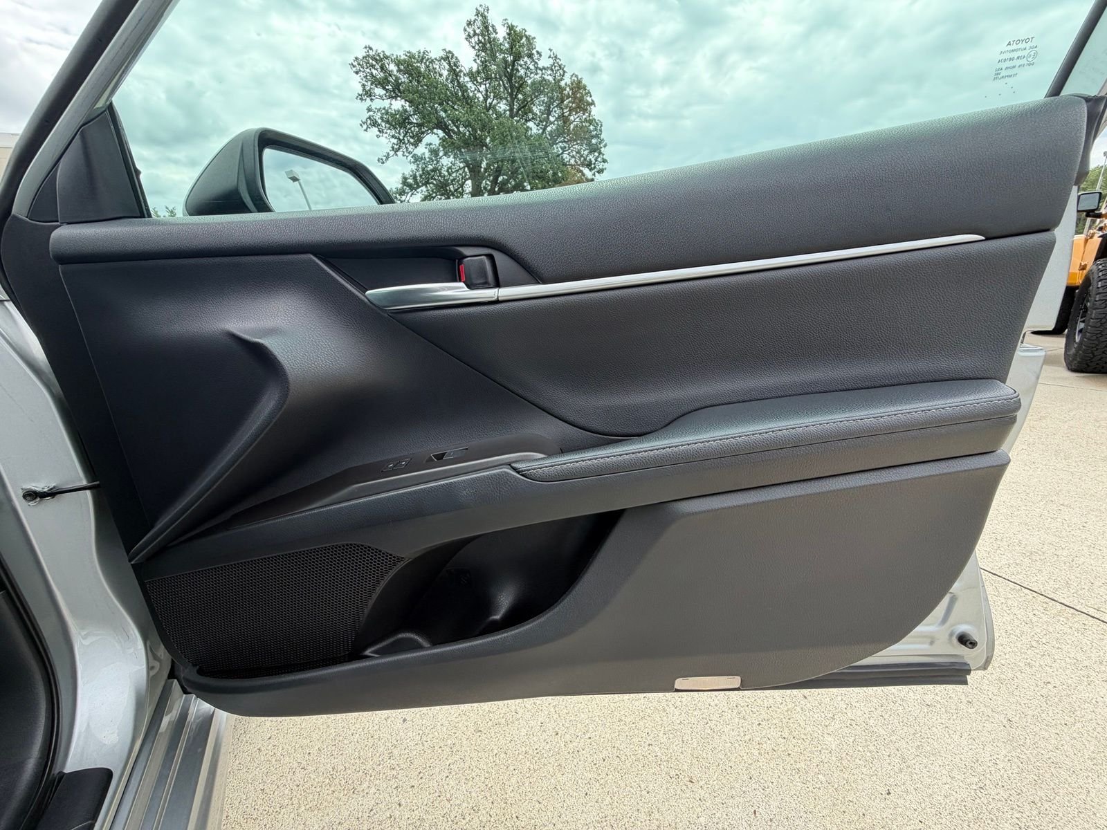 Used 2022 Silver Toyota XSE image 5