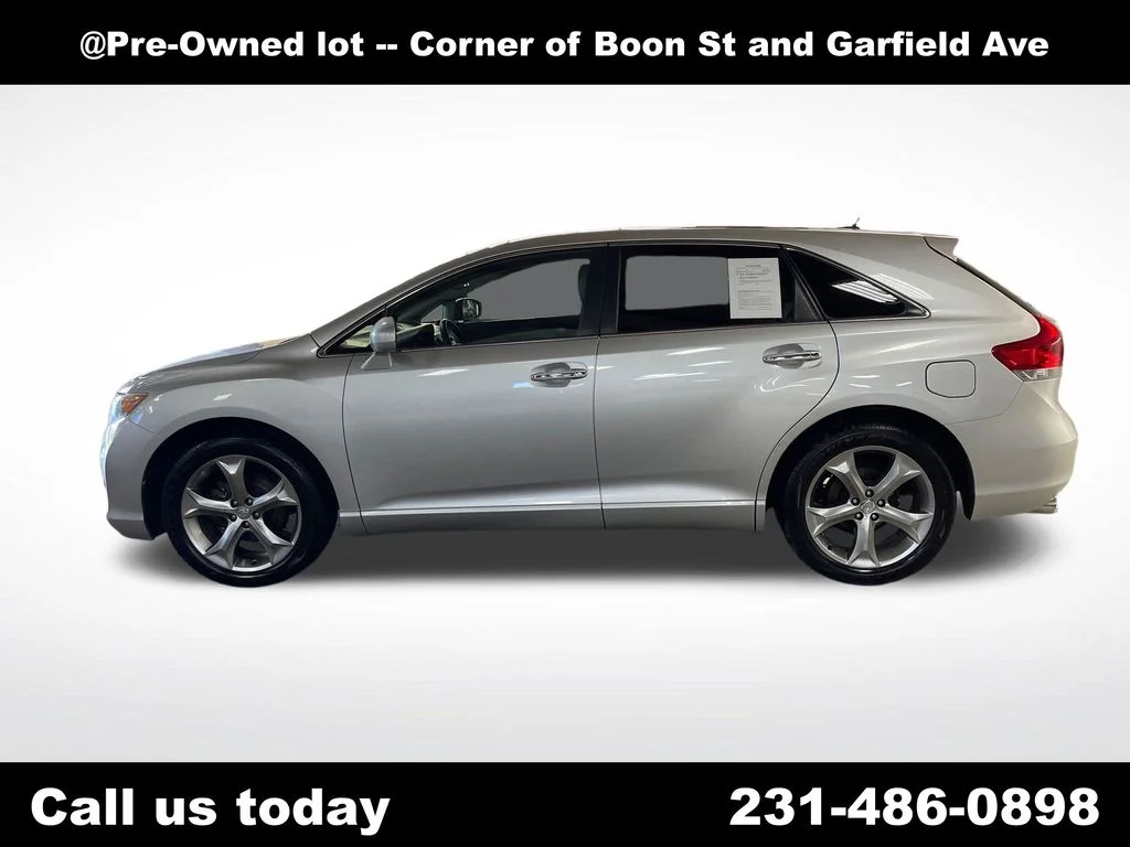 Used 2010 Silver Toyota Base image 2