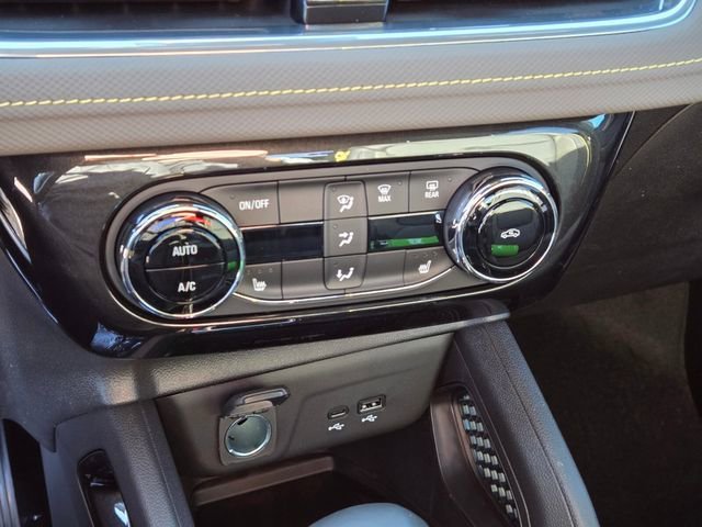 New 2026 Mosaic Black Metallic Chevrolet ACTIV image 13