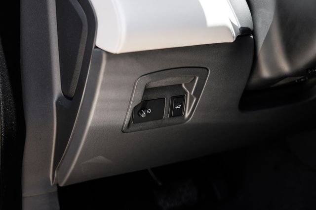 New 2026  Land Rover S image 32