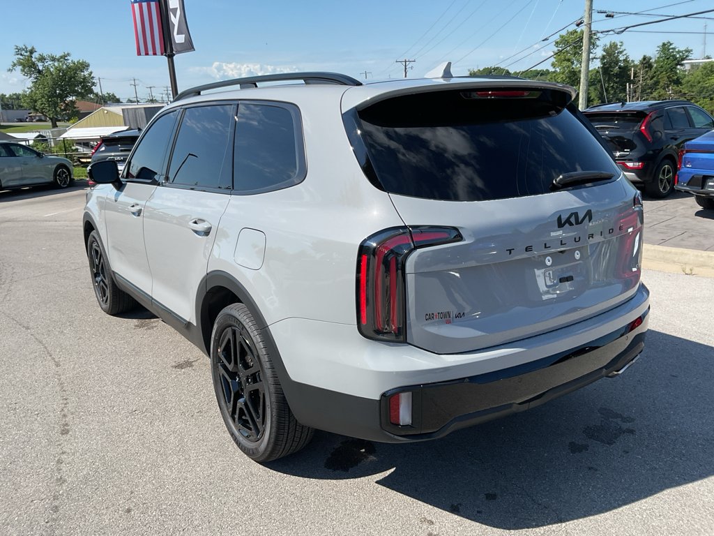 Used 2025 Wolf Gray Kia SX-Prestige X-Line image 8