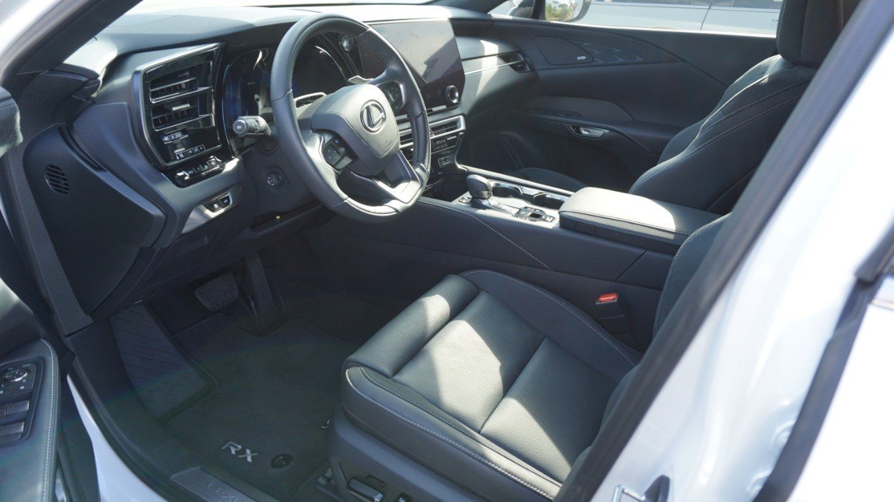 Used 2025 White Lexus RX 350 Luxury image 10