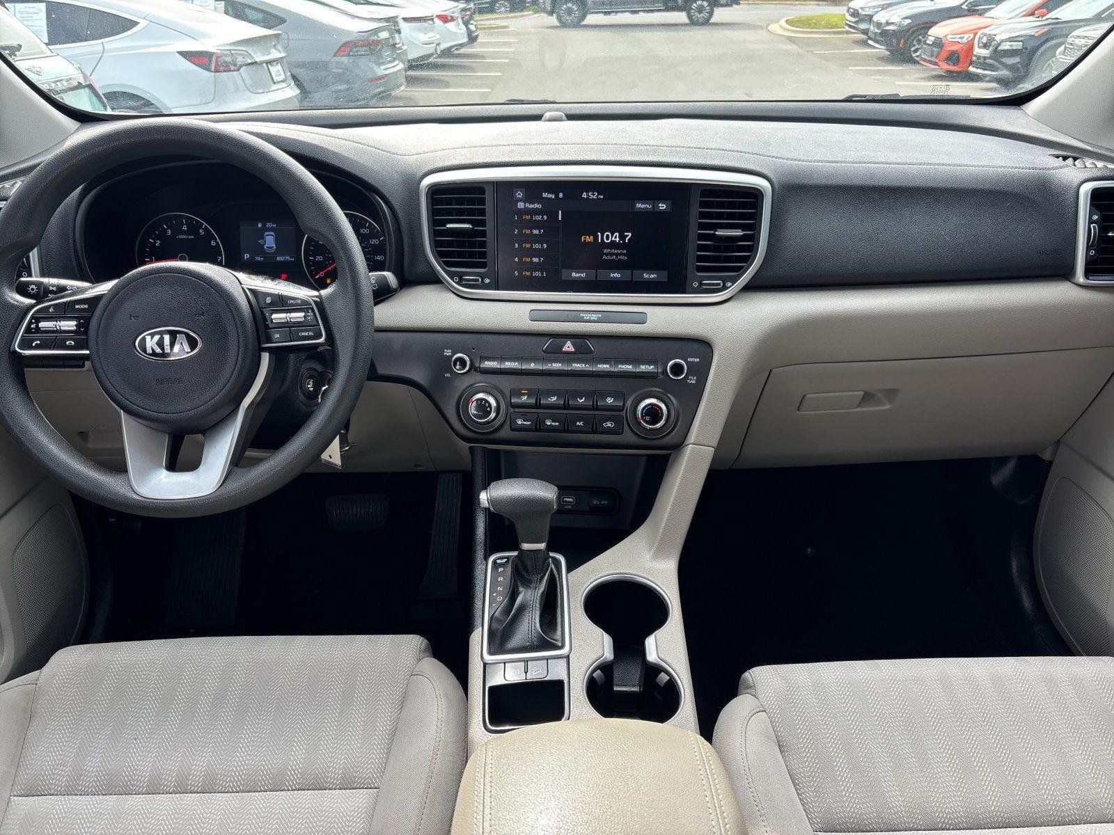 Used 2021 Sparkling Silver Kia LX image 34