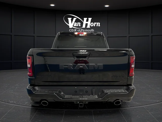New 2026 Diamond Black Crystal Pearl-Coat Exterior Paint RAM Big Horn/Lone Star image 6