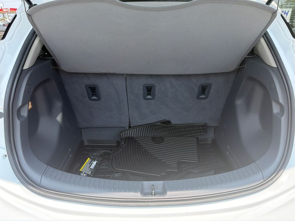 Used 2020 Summit White Chevrolet LT image 22