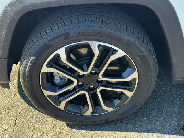 Certified Used 2023 White Jeep Limited image 10