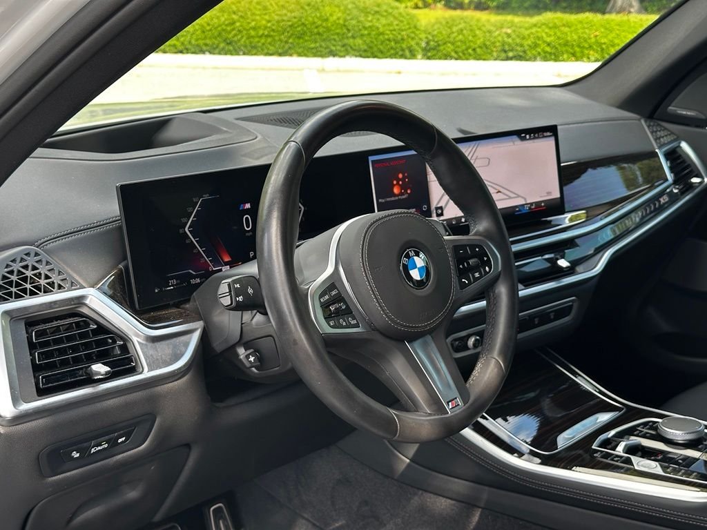 Used 2026 White BMW sDrive40i image 10