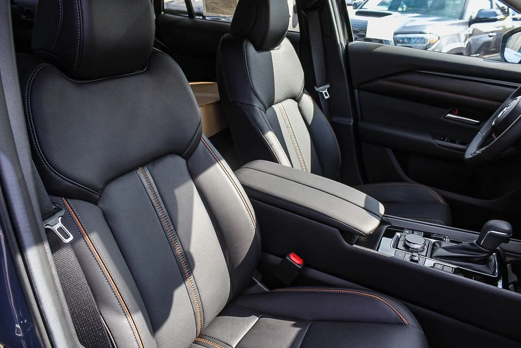 2025 Mazda CX-50 Premium Plus - Photo 16