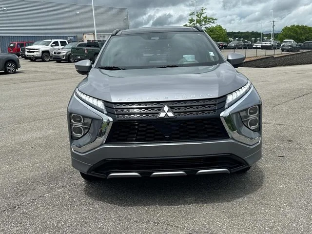 Used 2024 Silver Mitsubishi SEL image 10