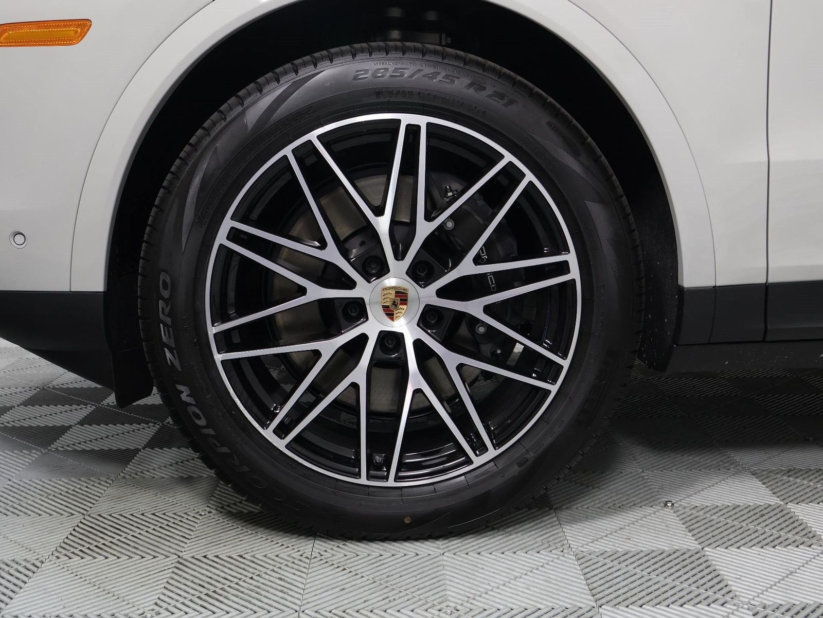 New 2026 Chalk Porsche  image 17