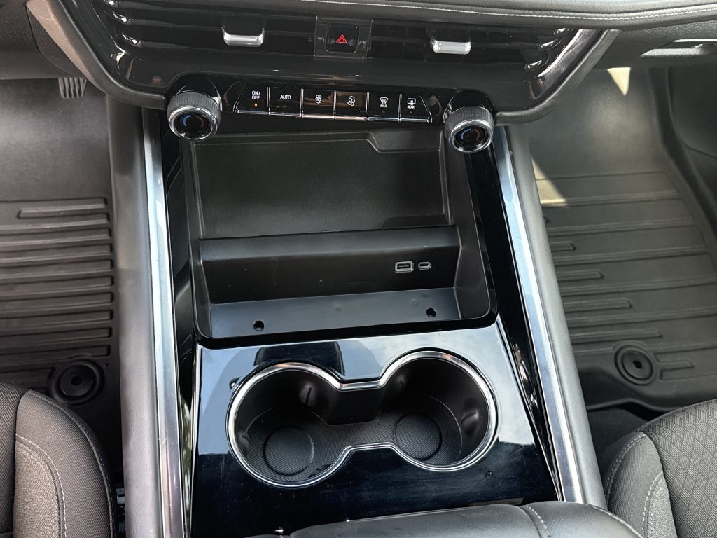 2025 Chevrolet Tahoe LS - Photo 26