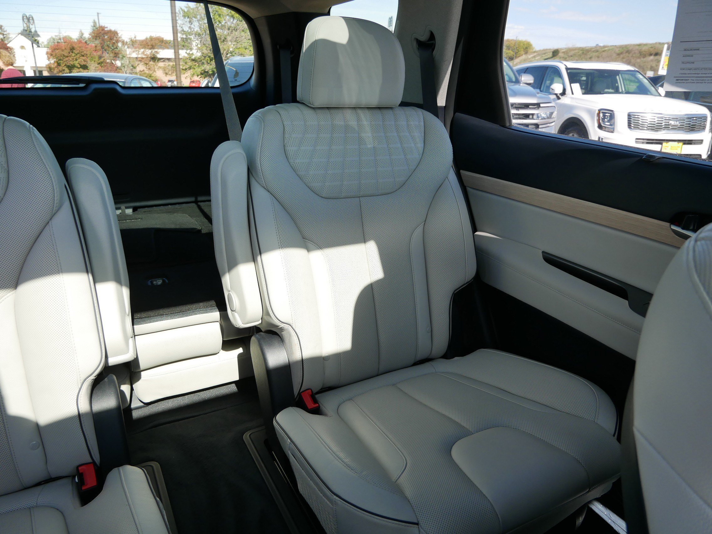 Certified Used 2023 Steel Graphite Hyundai Limited image 14