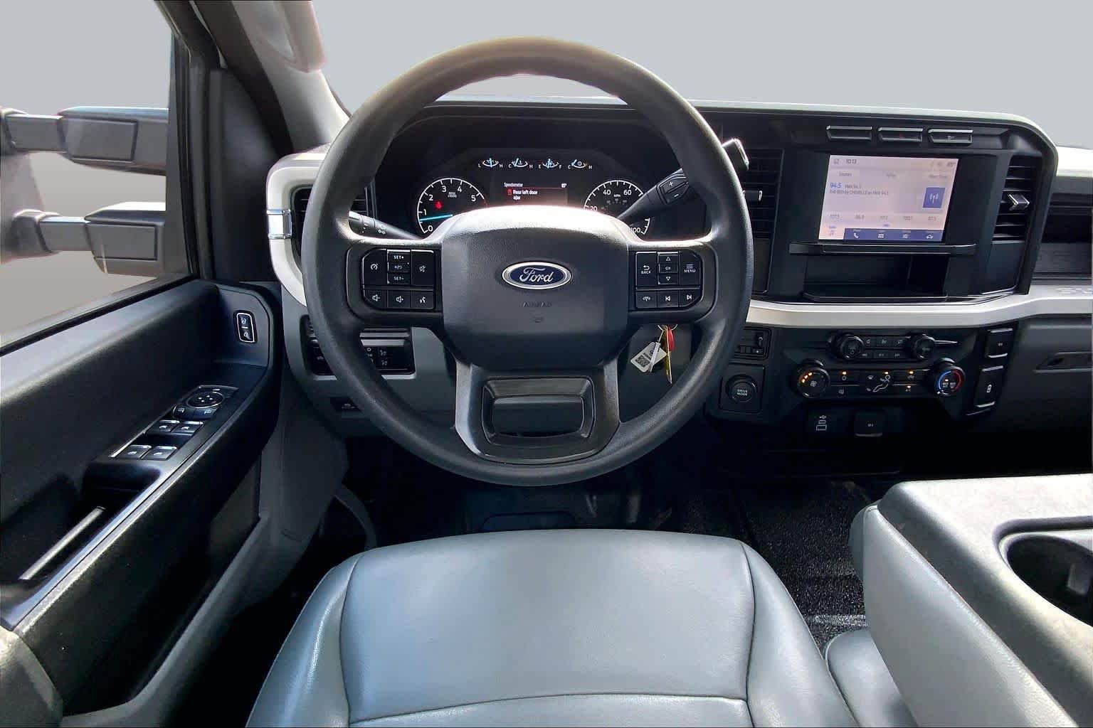 Used 2024 Oxford White Ford XL image 6