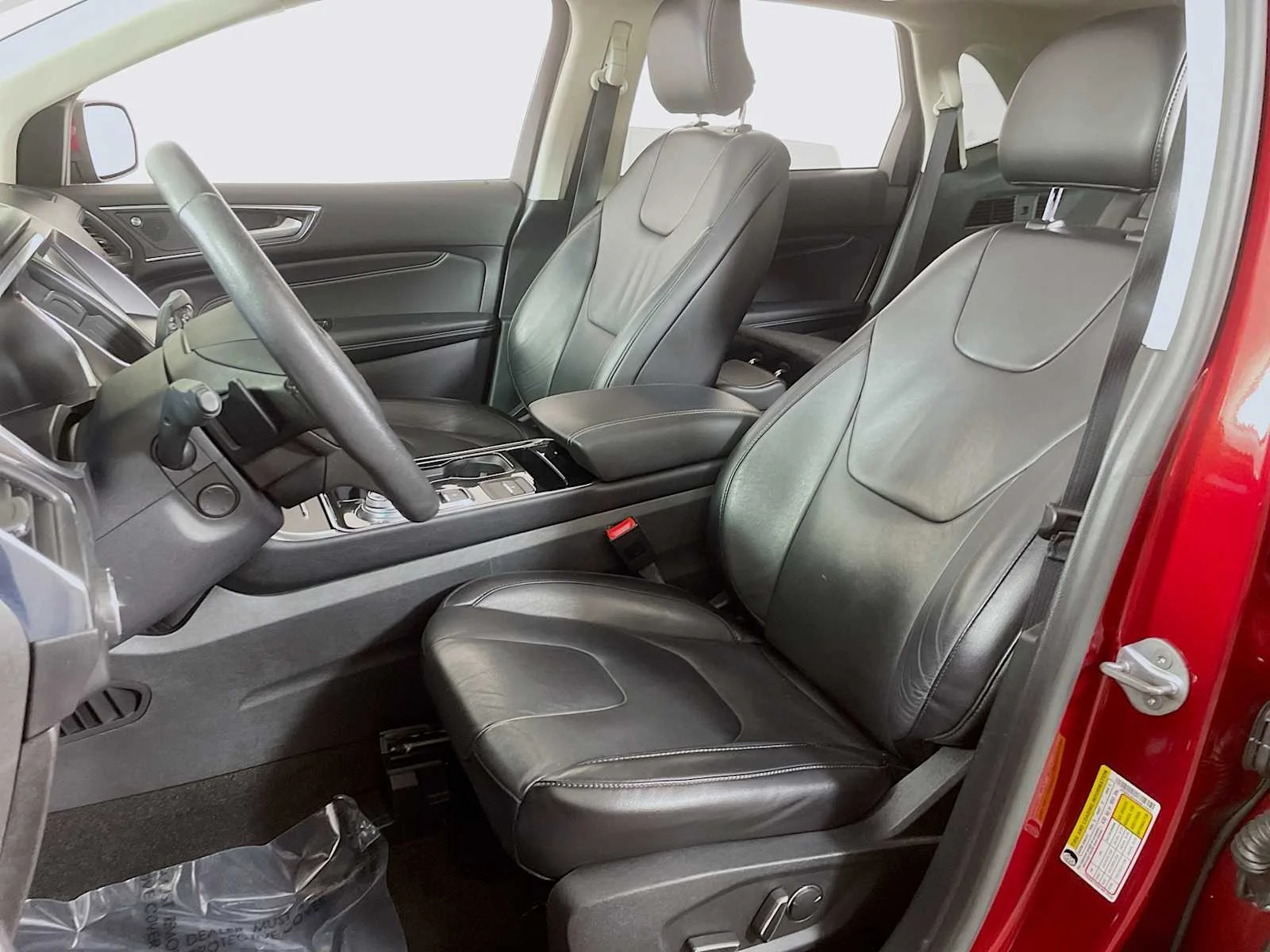 Used 2019  Ford Titanium image 19