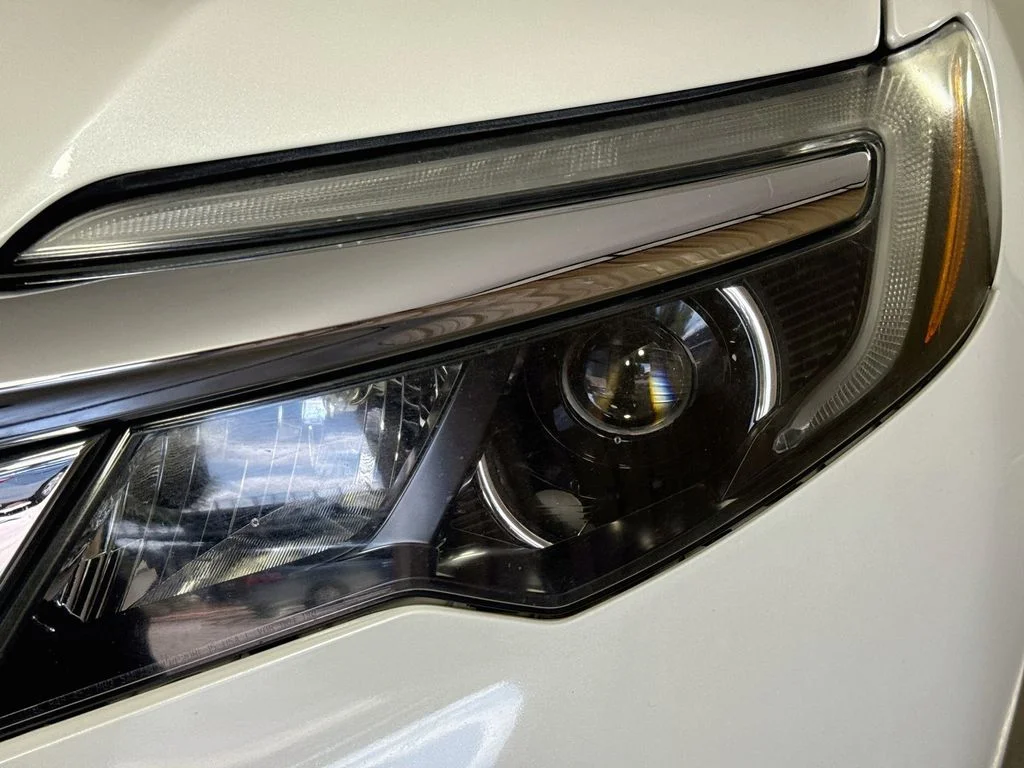 Used 2020 White Honda EX-L image 41