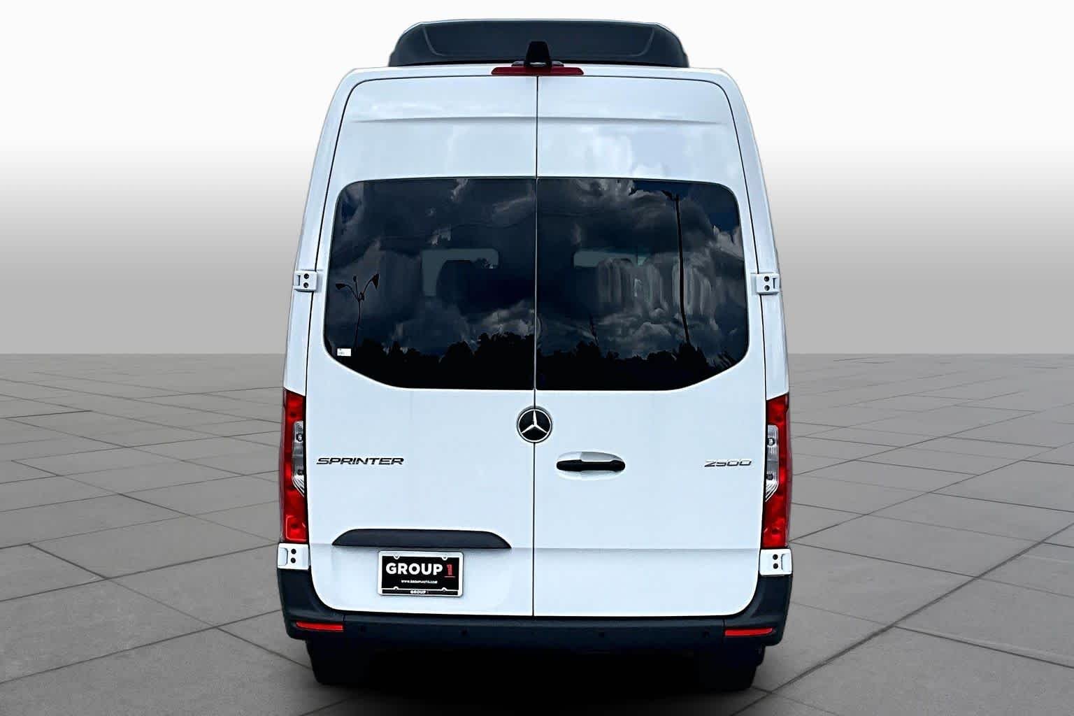 New 2026 Arctic White Mercedes-Benz  image 4