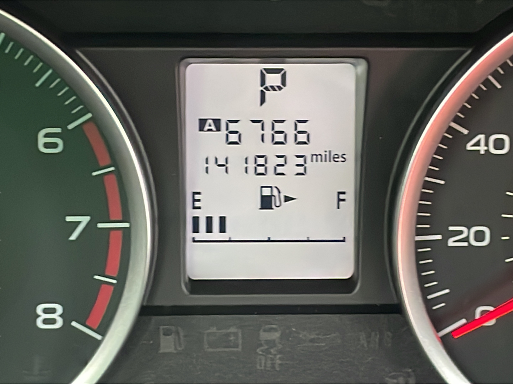 Used 2018 Silver Subaru 2.5i image 12