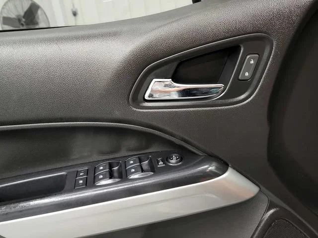 Used 2018 SILVER ICE METALLIC Chevrolet 2WD LT image 24