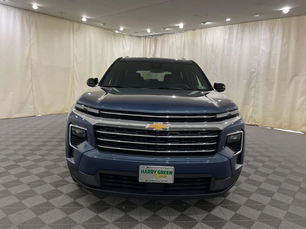 Used 2026 Lakeshore Blue Metallic Chevrolet LT image 2
