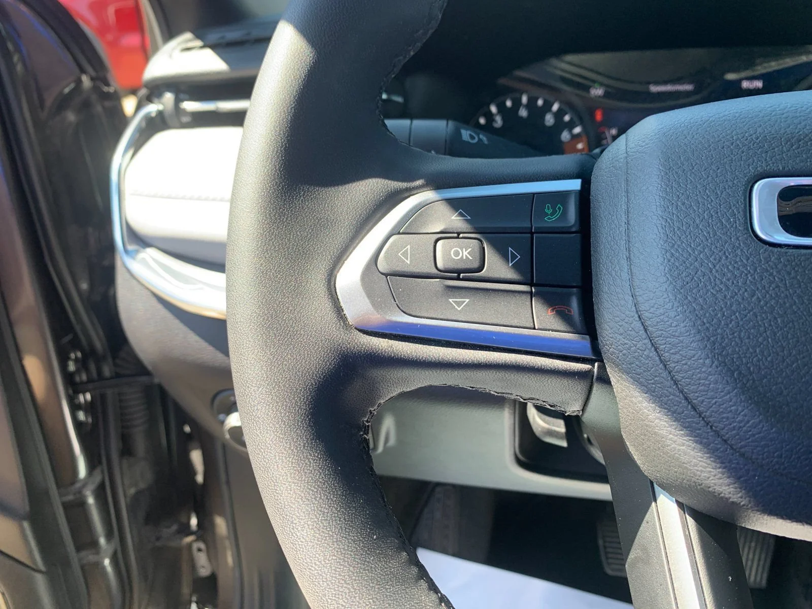 Used 2023 Gray Jeep Limited 4x4 image 26