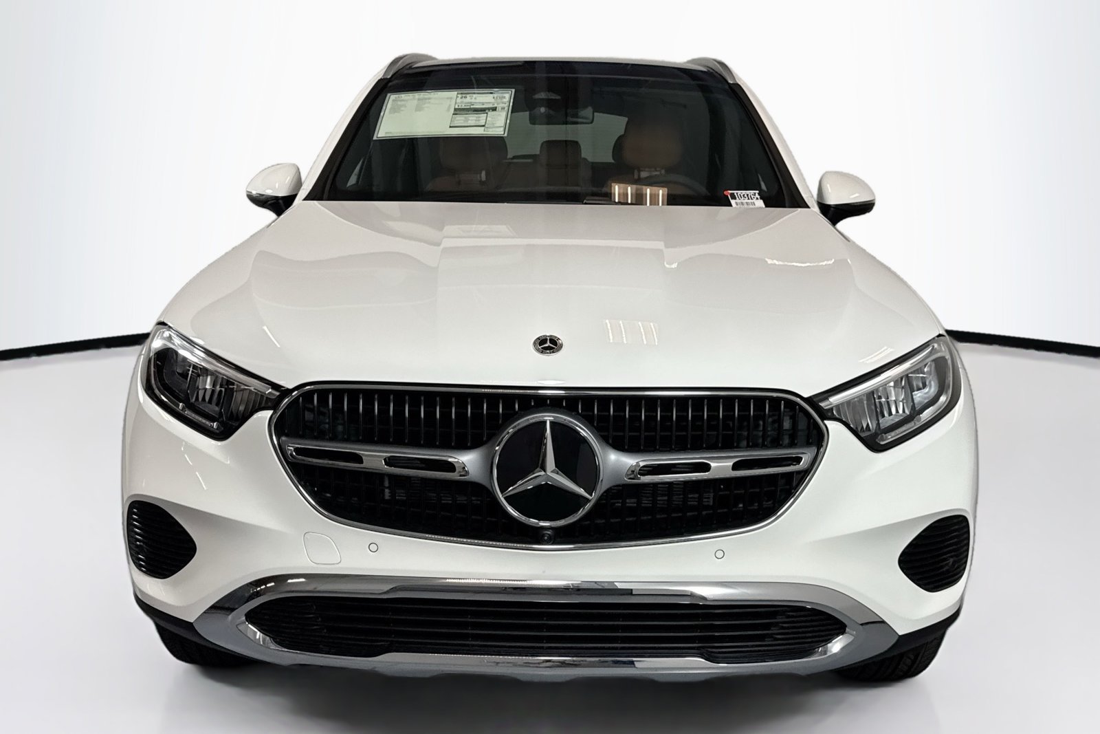 New 2026 Polar White Mercedes-Benz GLC 300 image 2