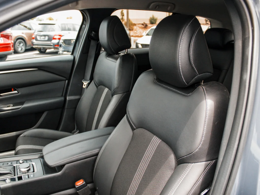 Used 2025 Polymetal Gray Metallic Mazda Preferred image 23