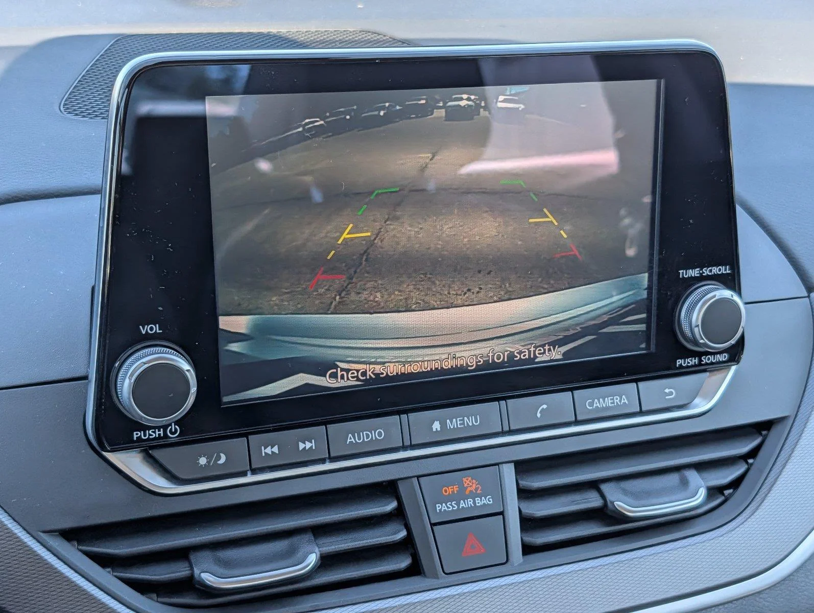 Used 2025 Silver Nissan SR image 18