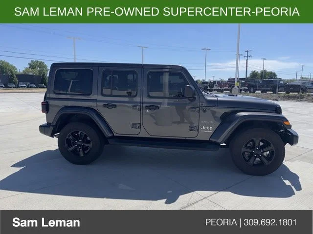 Used 2018 Gray Jeep Unlimited Sahara image 3