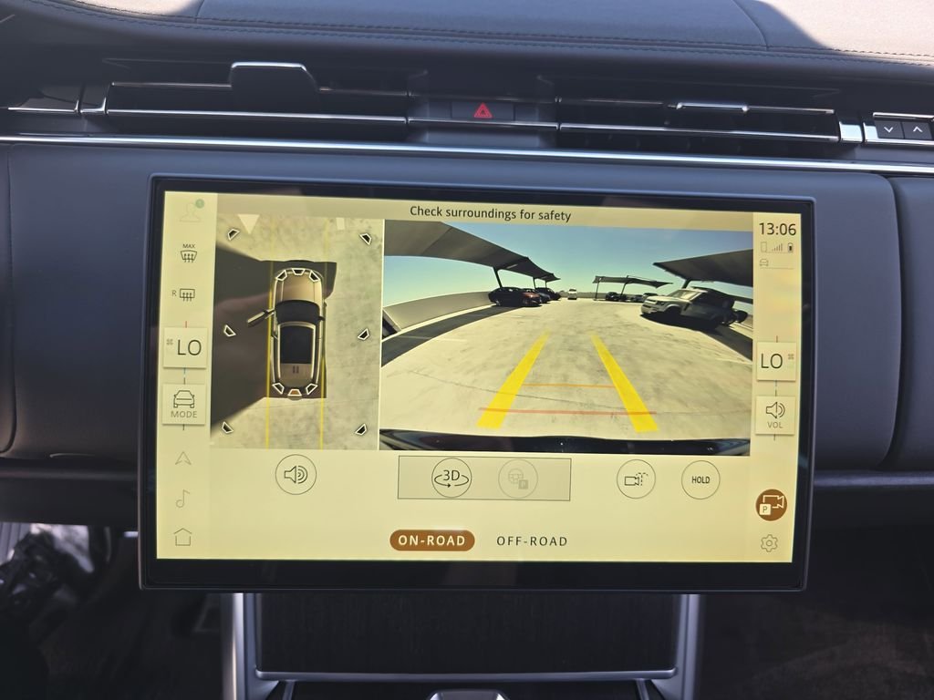 New 2026 Santorini Black Land Rover SE image 24