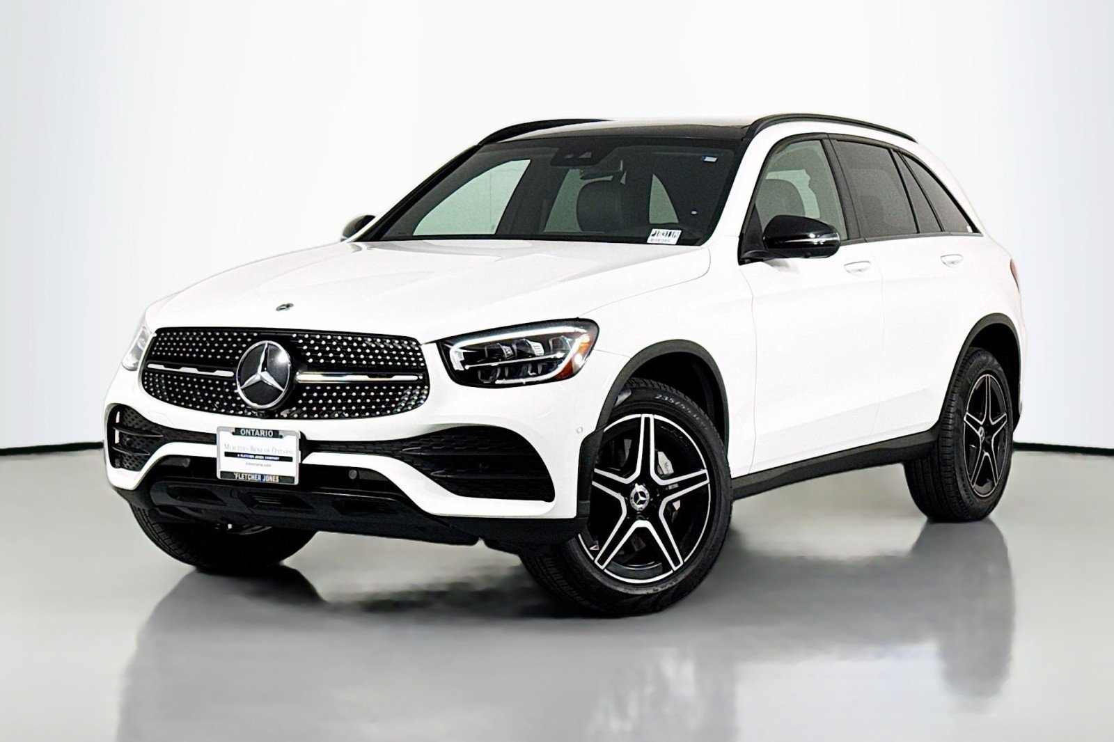 2022 Mercedes-Benz GLC GLC 300's photo