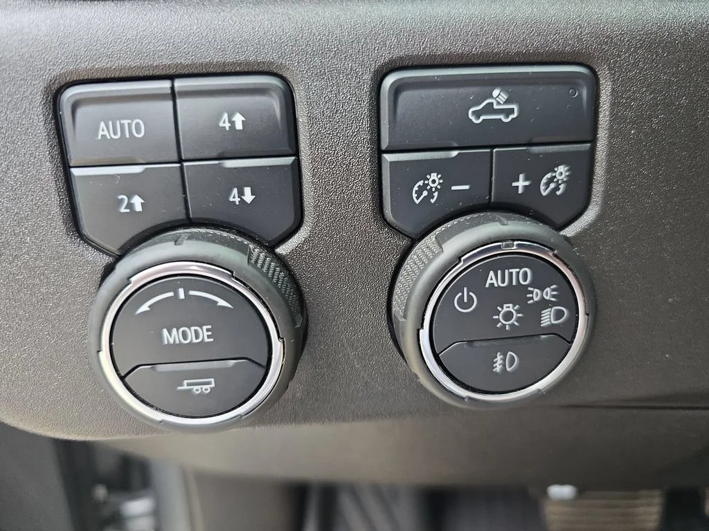 2023 Chevrolet Silverado 1500 RST - Photo 22