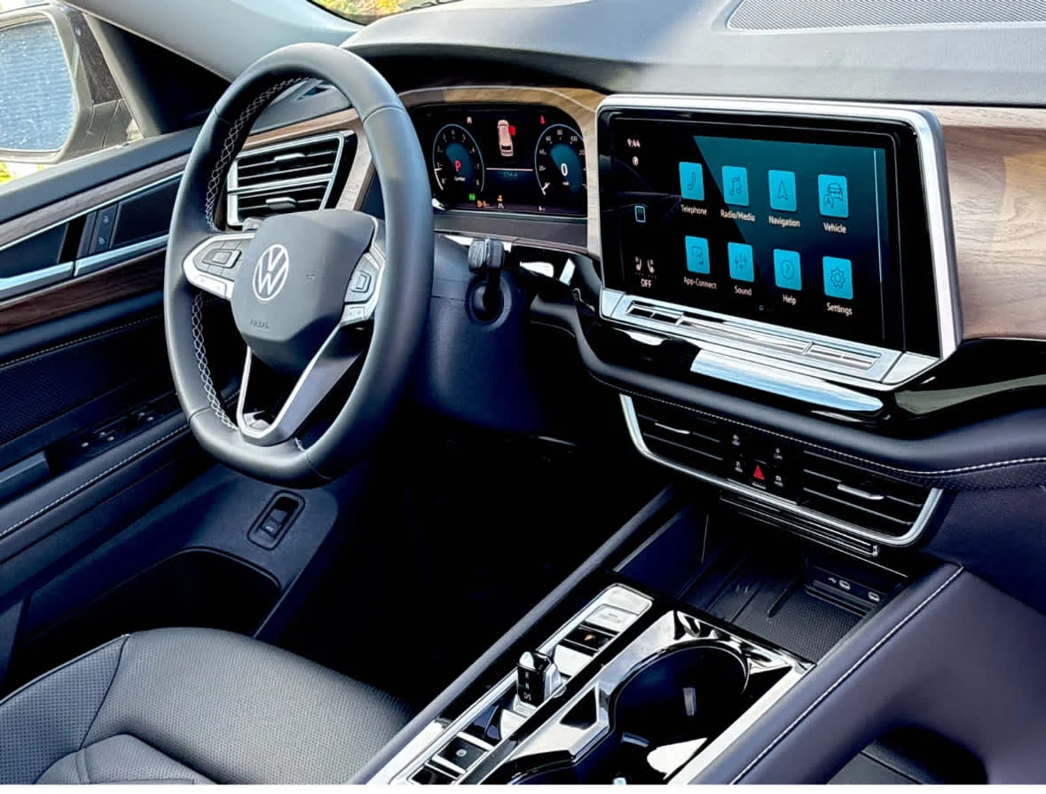 2026 Volkswagen Atlas SE w/Tech - Photo 23