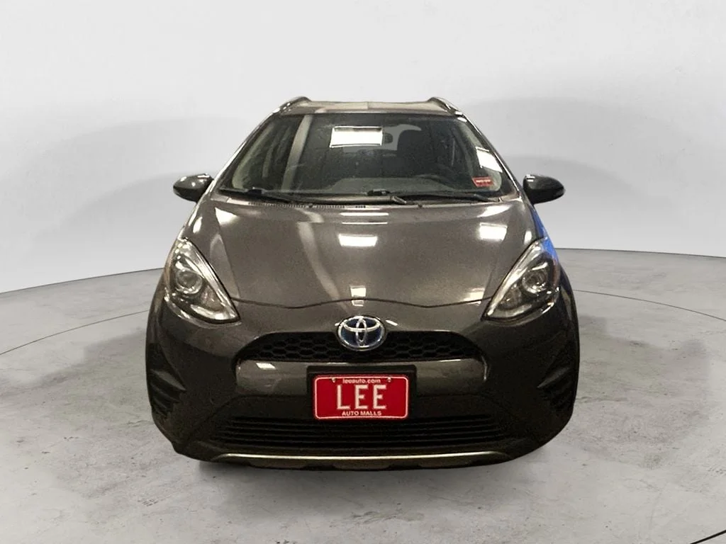Used 2018 Magnetic Gray Toyota Two image 9