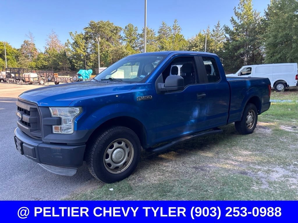 Used 2015  Ford XL image 3