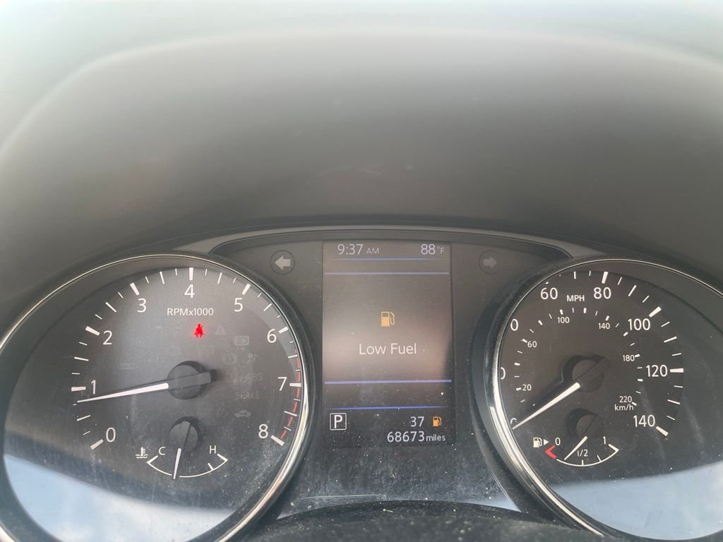 Used 2019 Gray Nissan S image 12