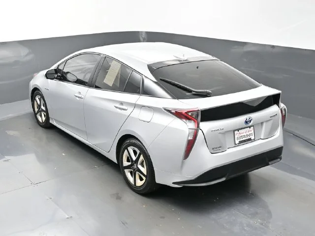 Used 2016 Silver Toyota Four Touring image 40